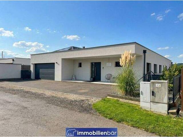 Immobilie in Pichl bei Wels - Design-Bungalow mit Pool-Oase - Bild 0