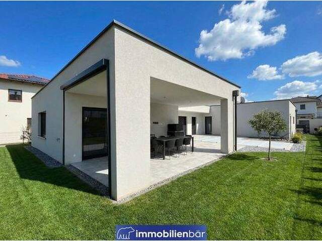 Immobilie in Pichl bei Wels - Design-Bungalow mit Pool-Oase - Bild 2