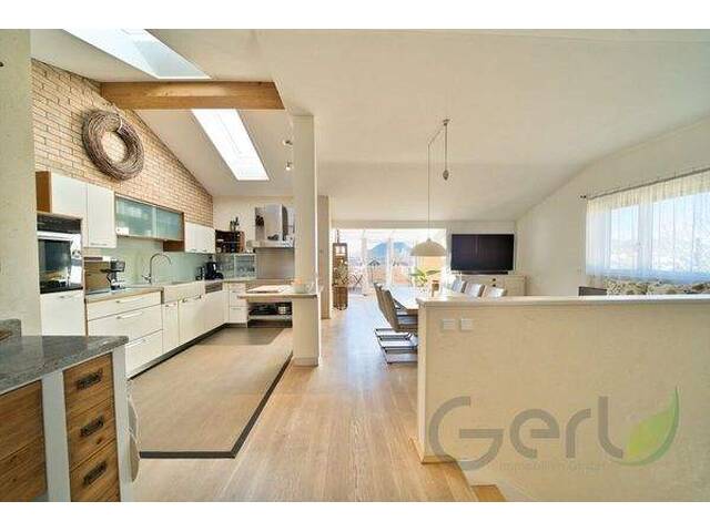 Immobilie in Wals - Traumhafte Maisonette Wohnung mit 324 m² Nutzfläche - Wals - Bild 0