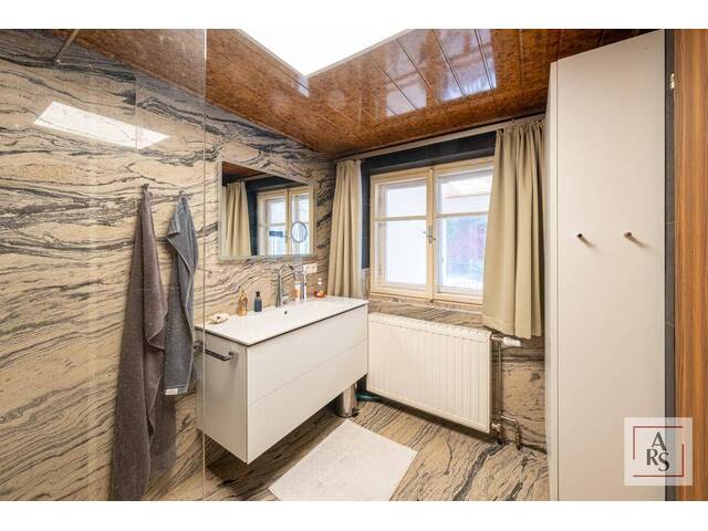 Immobilie in Vöcklamarkt - HAUS IM SALZKAMMERGUT - FÜR GENERATIONEN - Bild 1