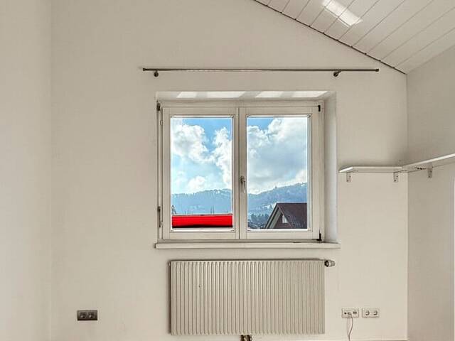 Immobilie in Höchst - Besondere 4 Zimmer Maisonettewohnung mit Garten - Bild 1