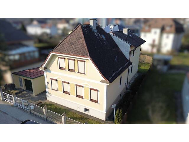 Immobilie in Amstetten - Einfamilienhaus im Zentrum von Amstetten - Bild 1