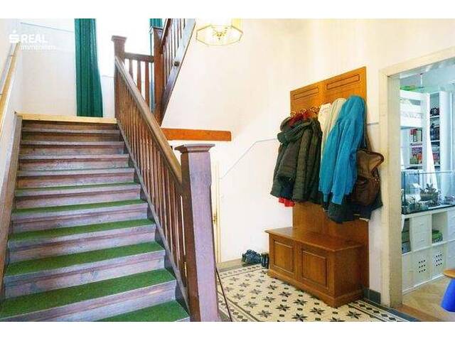 Immobilie in Gloggnitz - Liebevoll saniertes Jahrhundertwendehaus aus 1930, modernisiert 2009 - 4 Zimmer, Veranda, Keller, Terrasse auf 1.270m² Grund! - Bild 4