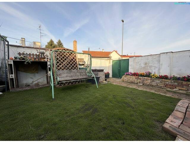 Immobilie in Ringelsdorf - Saniertes Einfamilienhaus mit Ausbauchance und Keller - bezugsfertig! - Bild 2