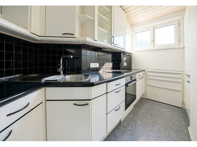 Immobilie in Thüringen - 2-Zimmer-Dachgeschoßwohnung mit wunderbarer Fernsicht - Bild 3