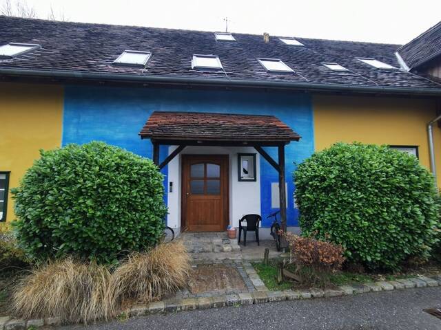 Immobilie in Ilz - * * Schöne 3-Zimmer-Wohnung mit großem Balkon und eigenem Carportplatz in idyllischer Lage! * * - Bild 0