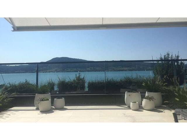 Immobilie in Weyregg am Attersee - Exklusive Ausstattung - traumhafter Seeblick - Badeplatz - Zweitwohnsitz-Widmung und Boje - kompletter kann eine Seeimmobilie nicht sein! - Bild 1