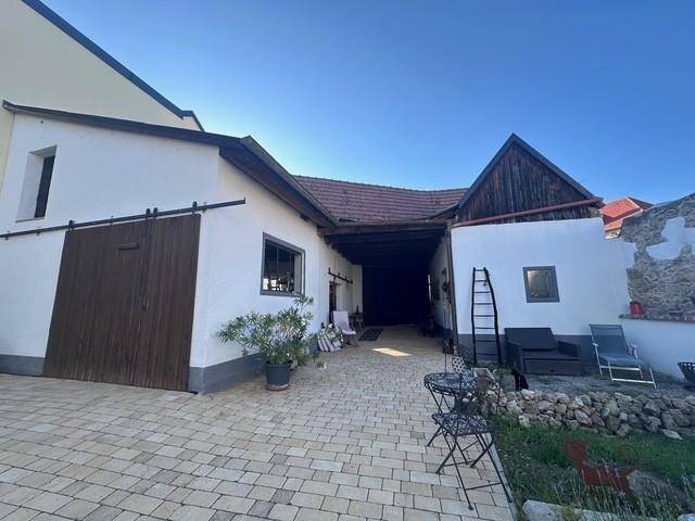 Immobilie in Purbach am Neusiedler See - Traumhaftes Landhaus mit anspruchsvollem Ambiente in Purbach zu kaufen! - Bild 4