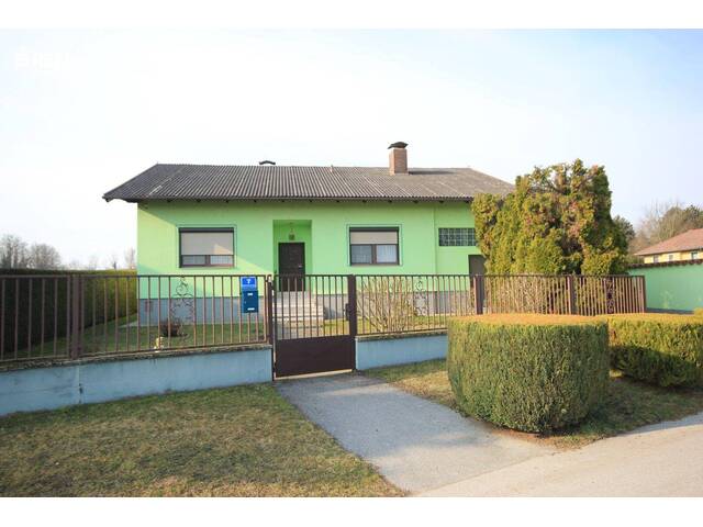 Immobilie in Marchegg - Gepflegtes Einfamilienhaus mit Wintergarten, Garage und Alarmanlage - Bild 0