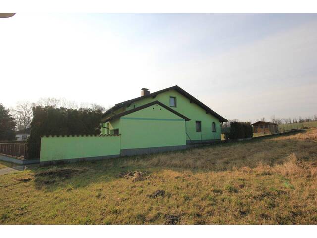 Immobilie in Marchegg - Gepflegtes Einfamilienhaus mit Wintergarten, Garage und Alarmanlage - Bild 2