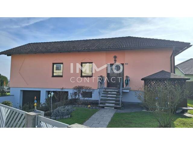 Immobilie in Viehdorf - Gepflegter Bungalow ca. 126m², 4 Zi., Terrasse, unterkellert, 2 Garagen in Viehdorf - Ihr neues Zuhause! - Bild 1