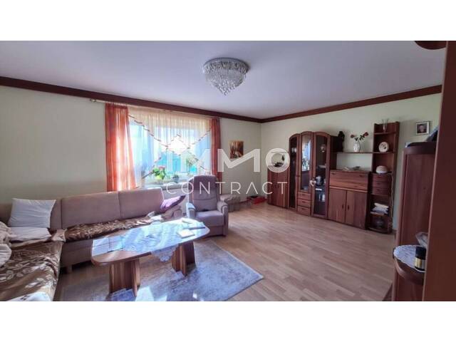 Immobilie in Viehdorf - Gepflegter Bungalow ca. 126m², 4 Zi., Terrasse, unterkellert, 2 Garagen in Viehdorf - Ihr neues Zuhause! - Bild 3