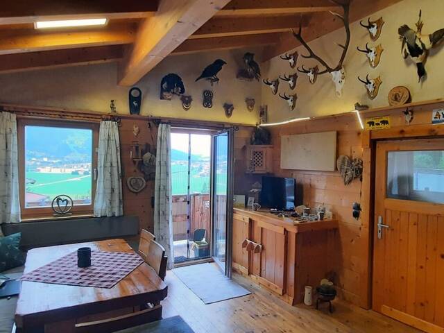 Immobilie in Kirchdorf in Tirol - Gepflegtes kleines Chalet in Kirchdorf bei Kitzbühel - Bild 2