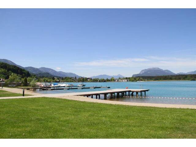 Immobilie in Faak am See - Faszinierende Seegartenresidenz mit weitläufigem Privatbadestrand am Faaker See - Bild 1