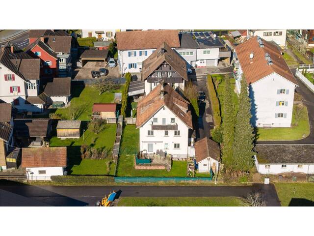 Immobilie in Kennelbach - Großzügiges 10-Zimmer-Haus in Kennelbach mit Terrasse, Garten und Balkon - Bild 0
