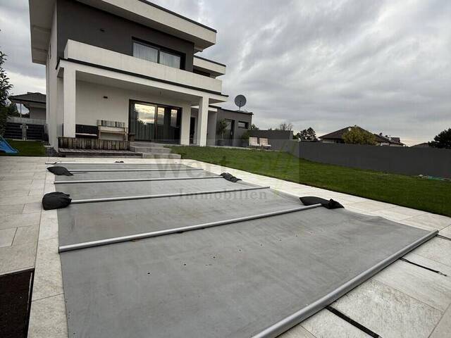 Immobilie in Günselsdorf - Modernes Einfamilienhaus in Grünruhelage mit Garten & Pool zu verkaufen! - Bild 2