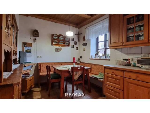 Immobilie in Buttendorf - Vierkanter mit großem Innenhof und vielseitigen Nutzungsmöglichkeiten in Buttendorf - Bild 1