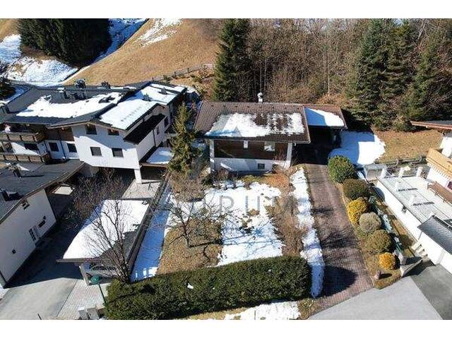 Immobilie in Brixen im Thale - Altbestand auf großem Grundstück in Hanglage - Bild 1