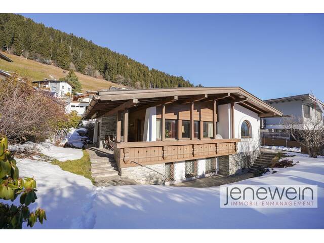 Immobilie in Oberperfuss - WOHNEN AM LAND - 5-ZIMMER WOHNHAUS IN SONNIGER LAGE IN OBERPERFUSS - Bild 0