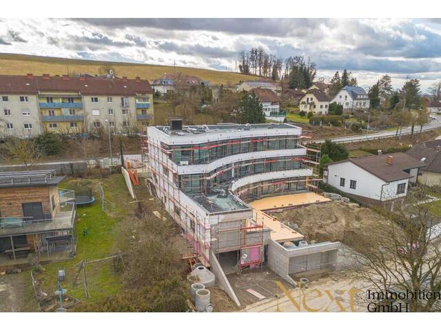 Immobilie in Wilhering - ERSTBEZUG! Traumhafte 4-Zimmer-Wohnung mit herrlichem Donaublick mit Eigengarten & Terrasse zu verkaufen! - Bild 3