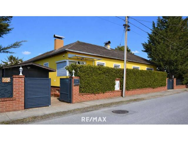 Immobilie in Strasshof an der Nordbahn - Licht, Luft und Freiheit: Bungalow mit großem Garten und Pool - Bild 2