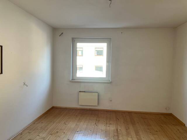 Immobilie in Kematen in Tirol - Sonnige 3-Zimmer-Wohnung in Kematen in Tirol | ca. 84 m² | Kellerabteil, Parkplatz und sonniger Süd-Balkon - Bild 3