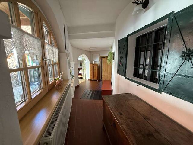 Immobilie in Tauchen - BAUERNHAUS sucht Naturliebhaber - BJ 1860 - Laufend Modernisiert - ca. 472m² GFL - ca. 240 m² NFL - 5 Zimmer - Möbliert - Kamin - Einbauküche - Garten - Terrasse - Bild 2