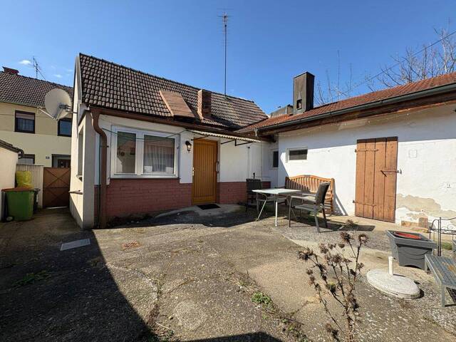 Immobilie in Dürnkrut - Zimmer, Küche, Kabinett + Presshaus mit schöner Kellerröhre - sofort bezugsbereit für nur 89.000 € - Bild 2