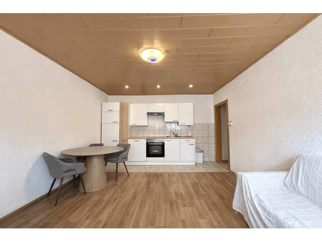 Immobilie in Liezen - Wohnen direkt am Hauptplatz – Charmante 62 m² Wohnung mit Balkon im Herzen von Liezen - Bild 1