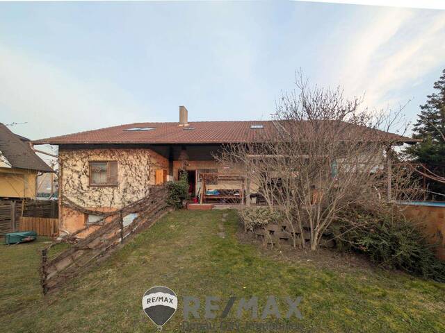 Immobilie in Wien - Platz für 2-3 Generationen! - Bild 0