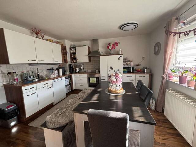 Immobilie in Schalchen - Gepflegtes Einfamilienhaus mit Garten in ruhiger Lage - Bild 3