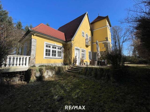 Immobilie in Schardenberg - Märchenhaftes Wohnen im kleinen Schloss - Einzigartiges Anwesen in Alleinlage in Schardenberg - Bild 4