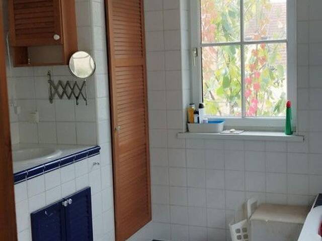 Immobilie in Mauthausen - 135 m² Stadthaus mit Garten & Dachterrasse - Dach 2023, Heizung 2022, PV - Bild 0