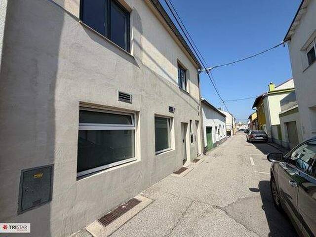 Immobilie in Neunkirchen - Zinshausähnliche Liegenschaft mit Geschäftslokal und 3 Wohnungen - Bild 0