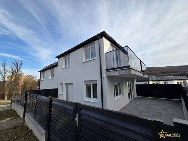 Immobilie in Pressbaum - AKTIONSHAUS! TOP-ZENTRUMSLAGE. BELAGSFERTIG PLUS! EXQUISITES 5 ZIMMER-ZIEGELHAUS! 2 BÄDER-3 TOILETTEN. EDLE AUSSENANLAGEN. PROVISIONSFREI für den Käuf - Bild 1