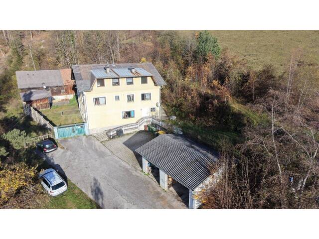 Immobilie in Neunkirchen - Mensch- und Tierparadies: Mehrparteienhaus mit großem Grundstück - Natur pur - Bild 0
