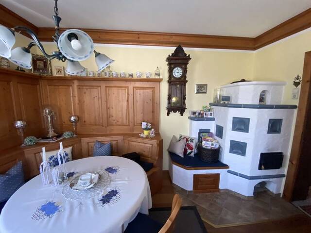 Immobilie in Aurolzmünster - Charmantes Wohnhaus mit Garage und Gartenhütte - Gepflegt & voller Potenzial - Bild 2