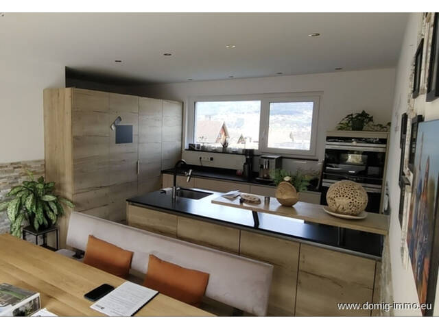 Immobilie in Nenzing - Wohnen auf höchstem Niveau – Neuwertiges Traumhaus mit kleinem Badeteich in Bestlage von Nenzing - Bild 3