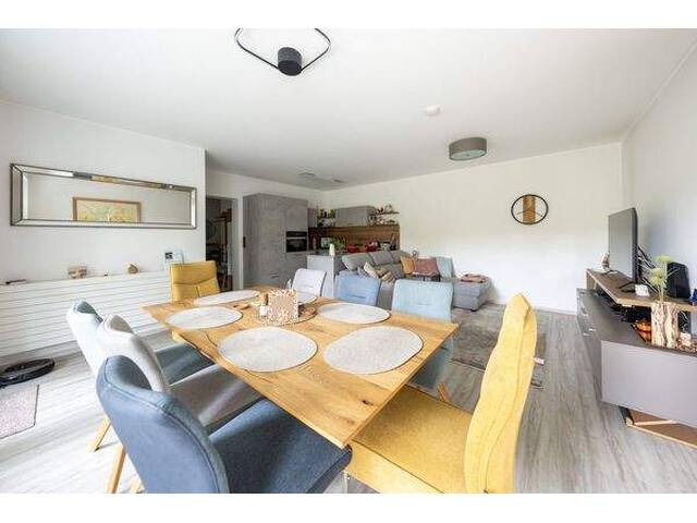 Immobilie in Pottendorf - ** Barrierefreie, 3 Zimmerwohnung mit Grünblick, Loggia und Garagenplatz ** - Bild 2