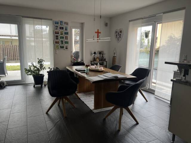 Immobilie in Absam - Top gepflegtes Einfamilienhaus in Absam mit Garten, Pool, Garage & Solar – 5 Zimmer! - Bild 3