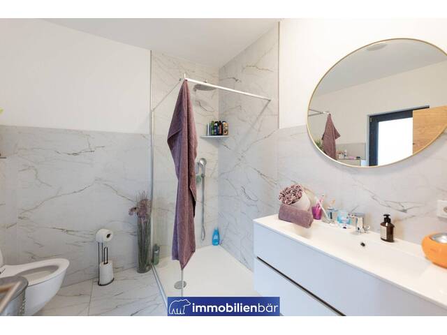 Immobilie in Zell an der Pram - EINTRETEN UND WOHLFÜHLEN MIT AUSBLICK. DIE VILLA MARIE HEISST SIE HERZLICH WILLKOMMEN. - Bild 3