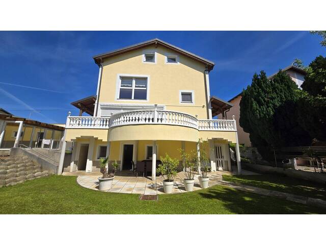 Immobilie in Lanzendorf - Exklusives Haus in Lanzendorf * Pool * Garage * Sauna * - Bild 2