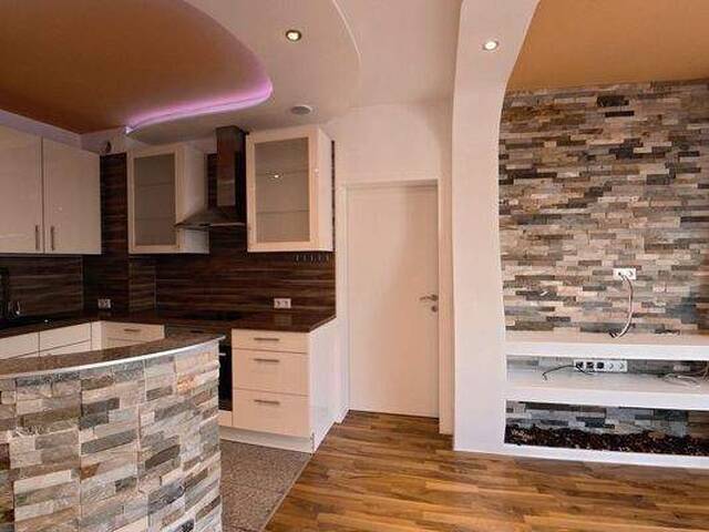 Immobilie in Haid - Sanierte Wohnung in Haid mit perfekter Anbindung - ideal für Eigennutzer & Anleger - Bild 2