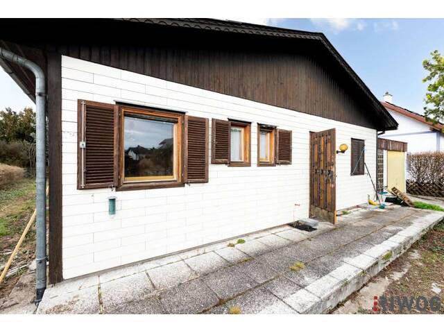 Immobilie in Matzendorf - LEBEN WIE DAMALS - ENTZÜCKENDES WEEKENDHAUS II VIEL POTENZIAL II SCHÖNER GARTEN II GARAGE II RUHIGE SIEDLUNGSLAGE II NÄHE FELIXDORF - Bild 2