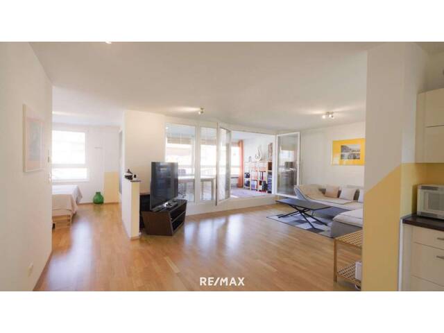 Immobilie in Götzens - Helle 2,5-Zimmer-Wohnung mit verglaster Loggia und Tiefgarage in Götzens - Bild 0