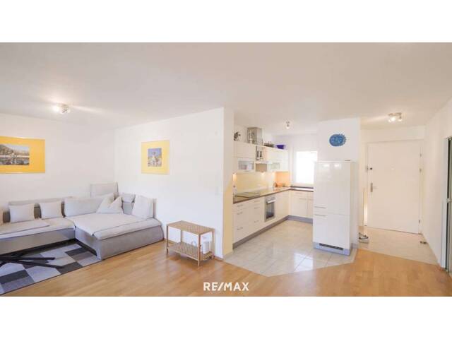 Immobilie in Götzens - Helle 2,5-Zimmer-Wohnung mit verglaster Loggia und Tiefgarage in Götzens - Bild 1