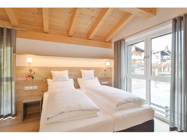 Immobilie in St. Anton am Arlberg - Exklusives Penthouse in St. Anton - Modern, Sonnig & Zum Wohlfühlen - Bild 3