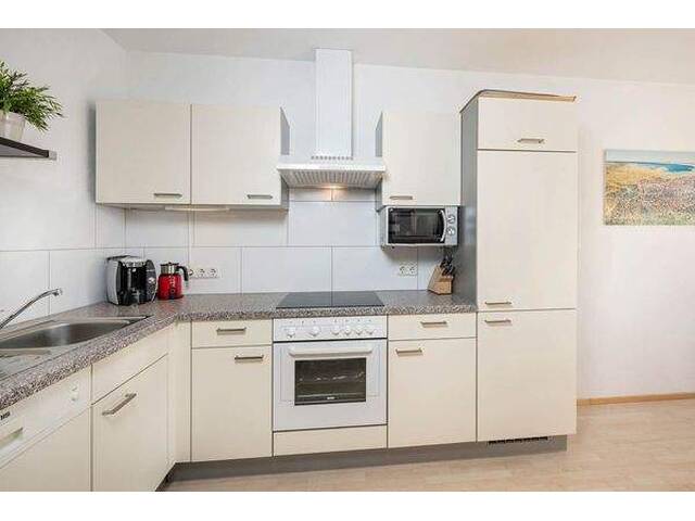 Immobilie in Flachau - Zentrale Rarität in Flachau: Großzügige 3-Zimmer-Wohnung mit Balkon, Dachterrasse & Tiefgaragenplatz in Bestlage der Ski amadé - Bild 1