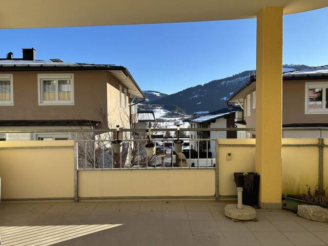 Immobilie in Ellmau - Top-gepflegte 3-Zi-Wohnung in Ellmau mit Balkon & Tiefgaragenstellplatz - Bild 2