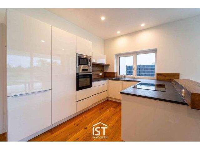 Immobilie in Kirchheim im Innkreis - Kirchheim im Innkreis - Stilvolle Doppelhaus-Hälfte im Grünen zur Miete - Bild 2